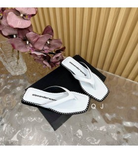 Alexander Wang Mulheres Flip-Flop Sandálias Com Cercadura Em Branco em pele de Cordeiro
