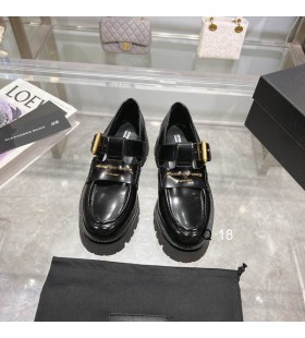 Alexander Wang Kvinne Carter Boksen Loafers I Svart