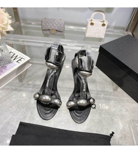 알렉산더 왕 여자의 7cm 돔 가죽 높은 굽 샌들에 검은색