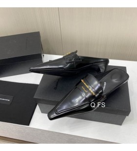 알렉산더 왕 여성들의 지적 발가락에 노새 블랙