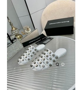 Alexander Wang Kadın Perçin içi boş sandalet beyaz